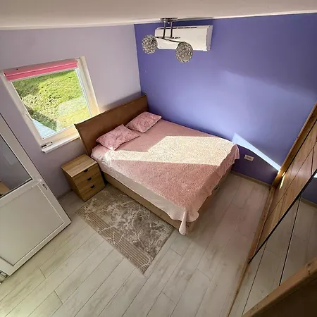 Seoska Kuca Sa Bazenom Сasa de vacaciones