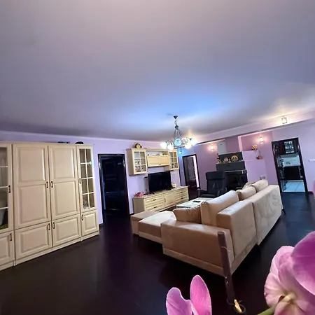 Seoska Kuca Sa Bazenom